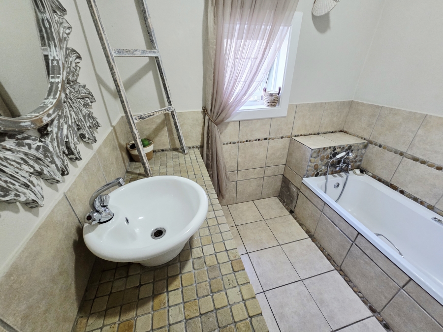 3 Bedroom Property for Sale in Wilderness Central Western Cape